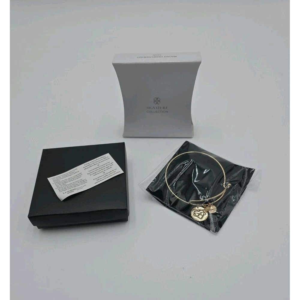 Avon Precious‎ Charm Bracelet Family Values "Family" (Gold Color) New